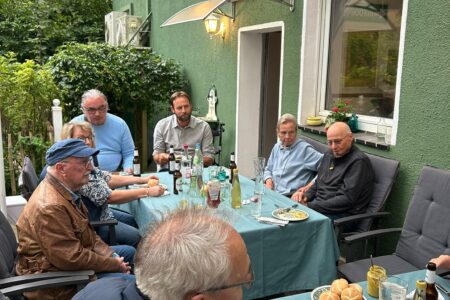 BfGT Mitglieder treffen sich zum zwanglosen Gedankenaustausch